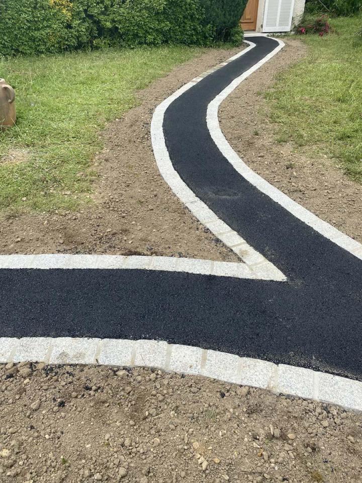 Terrassement, pavage, voies d'accès
